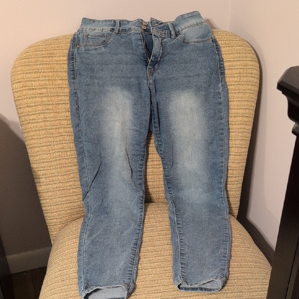 Stylish Blue Women's Skinny Jeans
